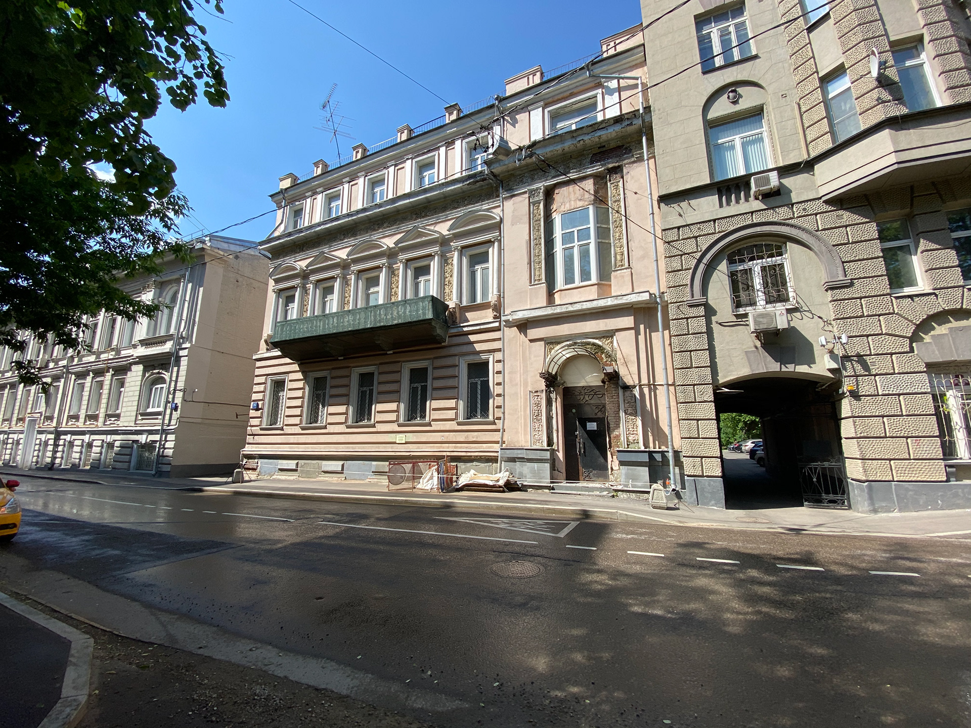 Фото 33 — Реконструкция исторического здания в центре старого города